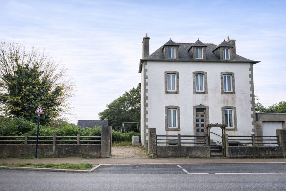 MAISON - 177 M² - 8 CHAMBRES - VERANDA - BORD DE MER - EXPOSITION SUD